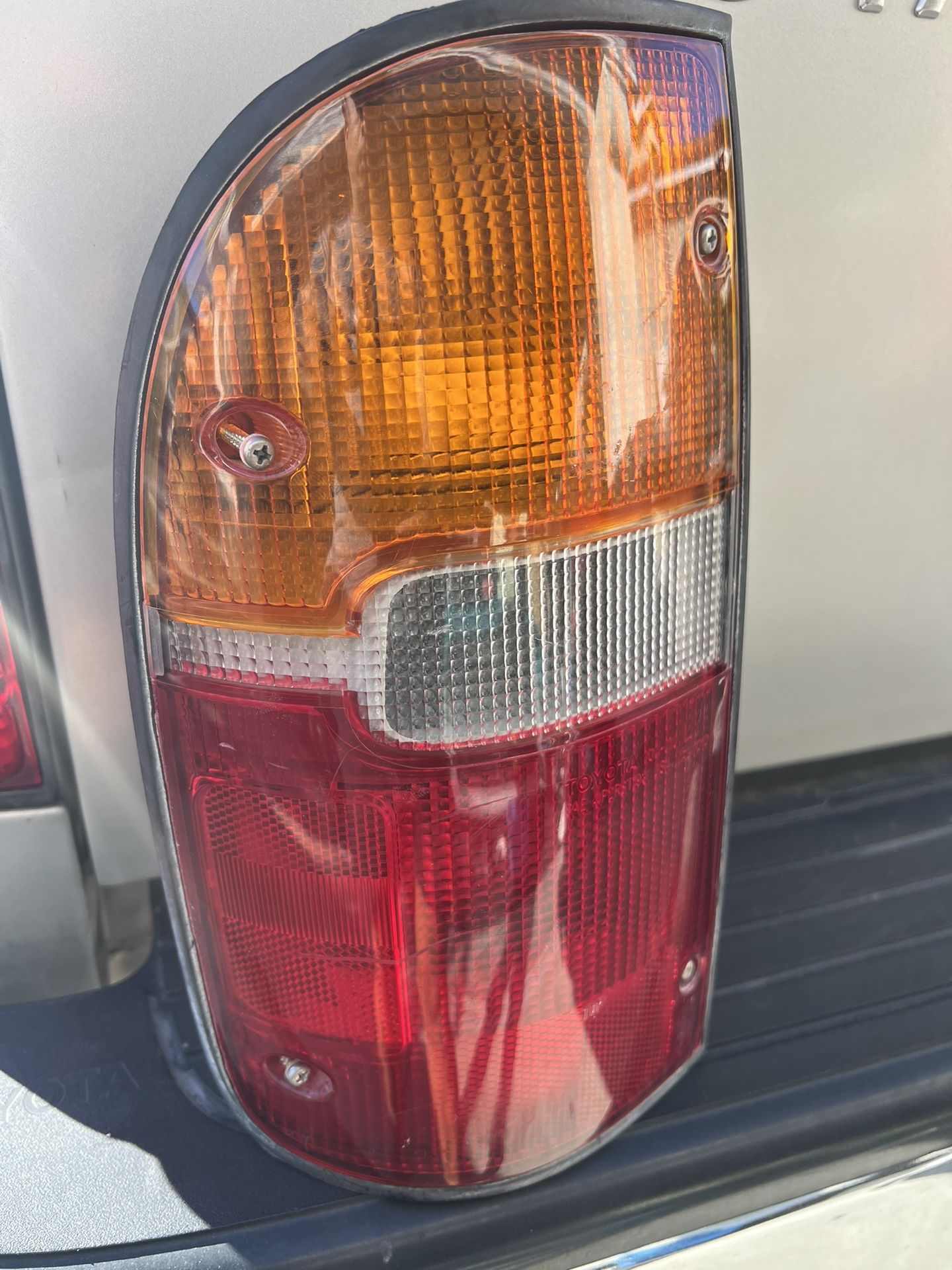 95-00 OEM Toyota Tacoma Driver Side Taillight