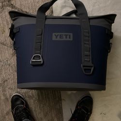 Yeti Hopper M30
