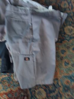 4 pair of men's Dickey shorts