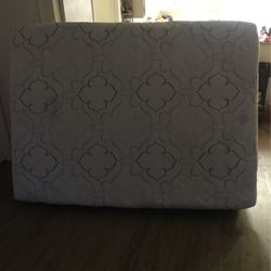 Used Queen Sized Mattress (great Condition)