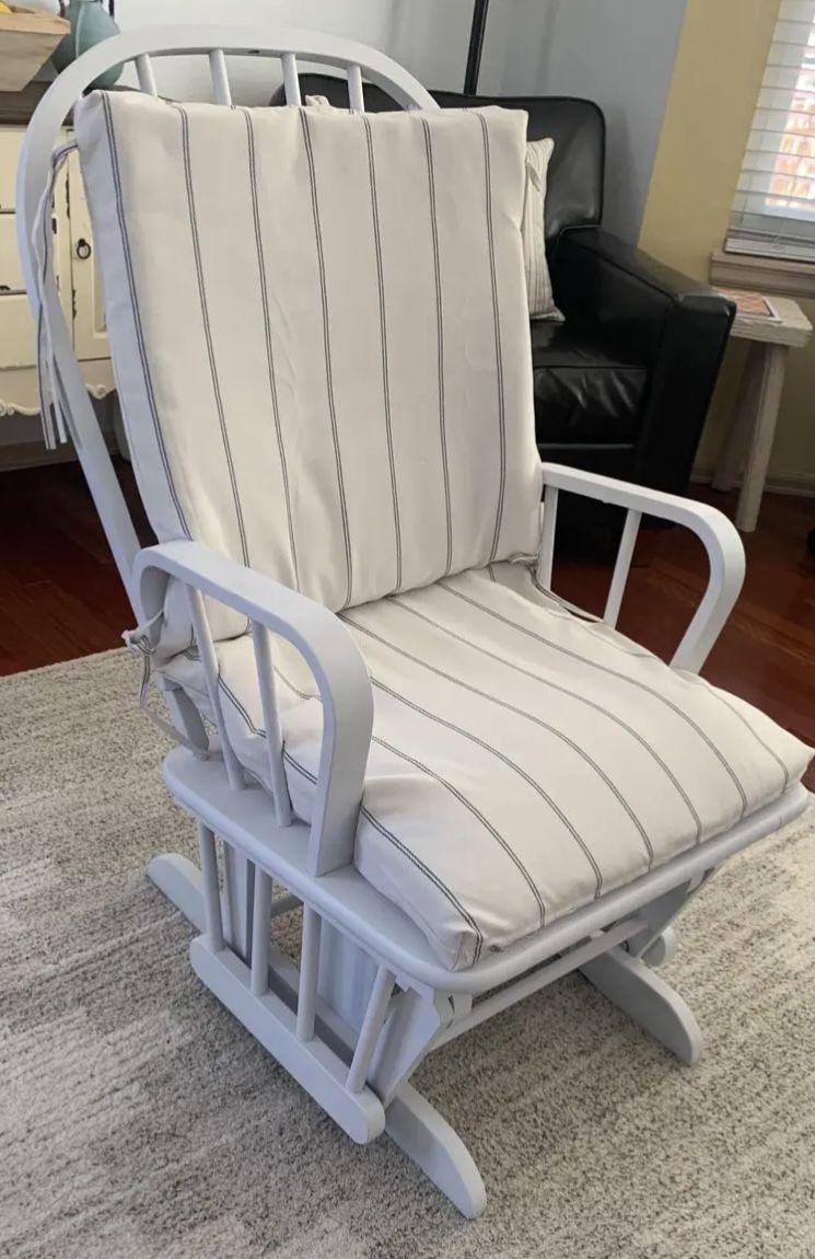 Wood White Rocking Chair