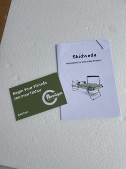 Brand New “Skidwedy” Pilates/Reformer Style Exercise Machine – Never Used in Box