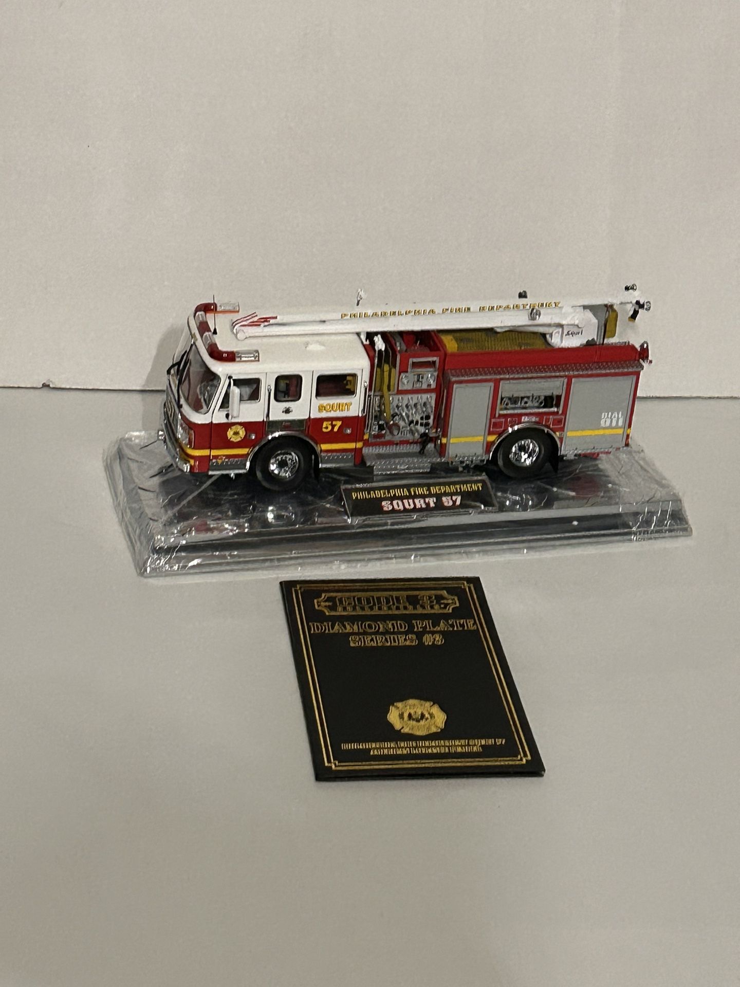 Die Cast Code 3 Philadelphia Fire Truck American La France Squirt 57
