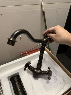 Fancy Black Faucet 