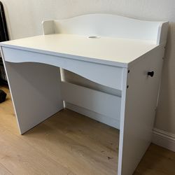 Computer Desk (Read Description)
