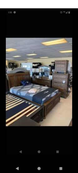 5 Piece Queen Bedroom Set with storage