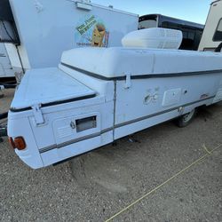 2000 Coleman Pop Up Camper