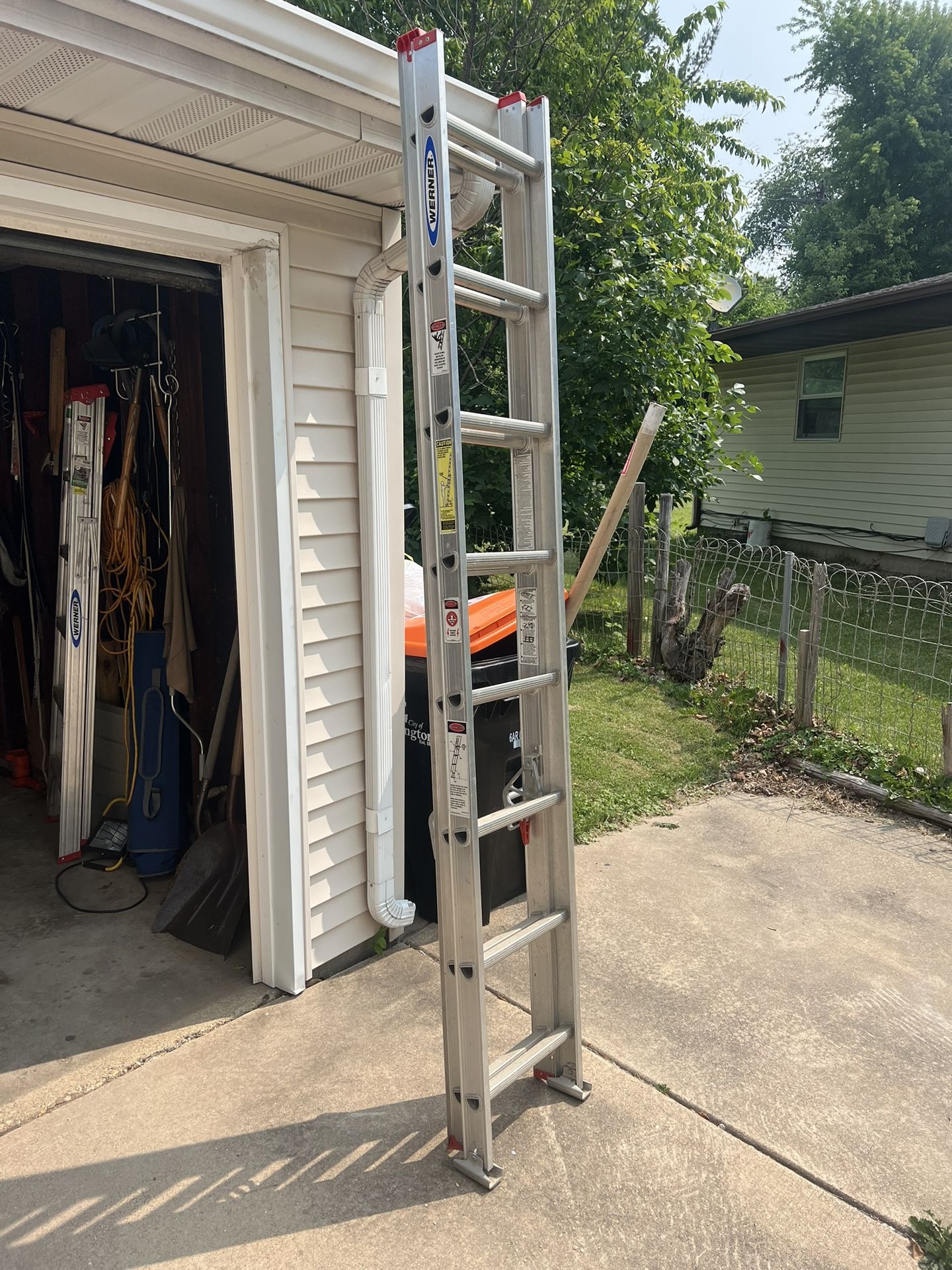 Werner D1116-2 Extension Ladder - 16 Ft!