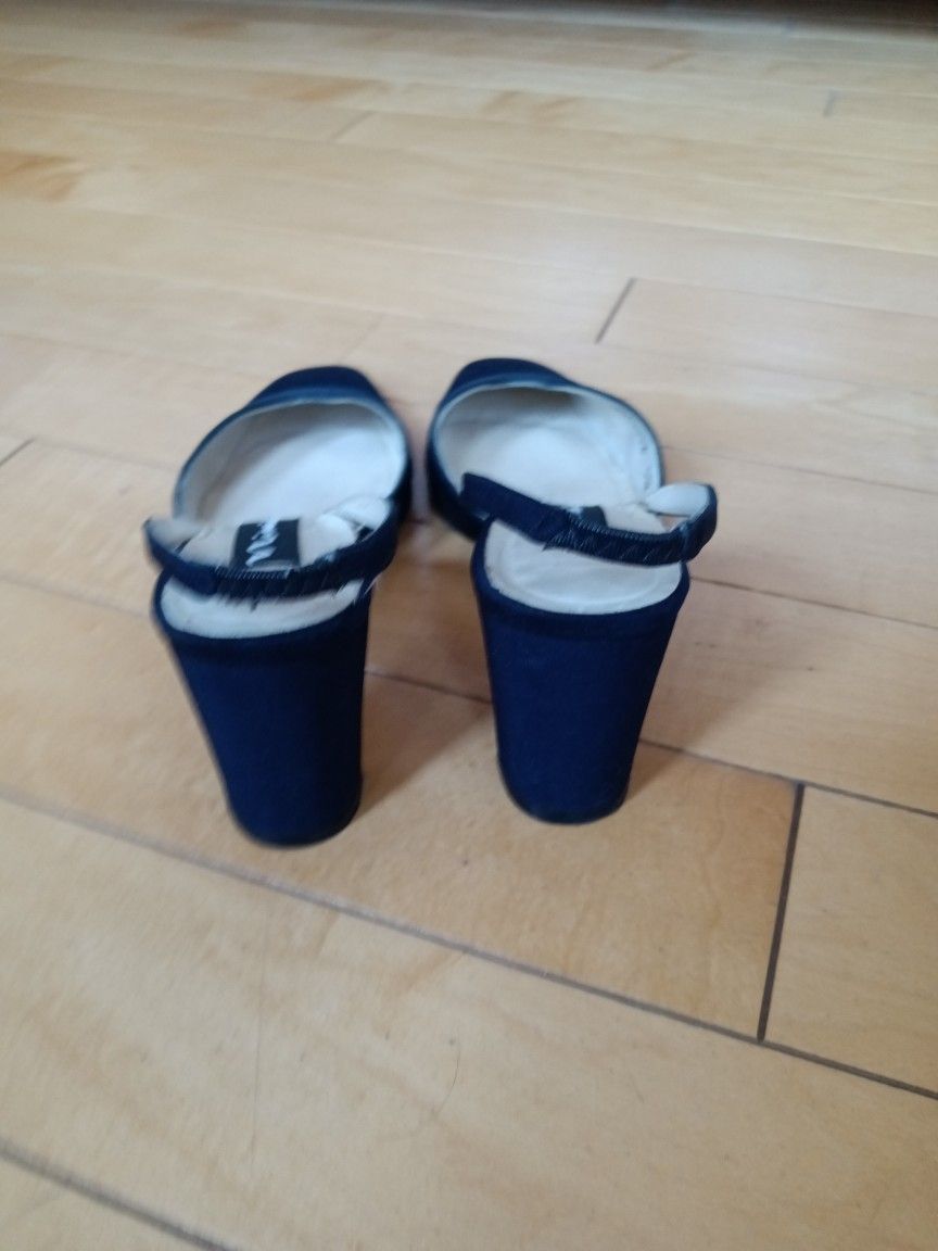 Women Shoes Size 5.5 for Sale in Canyon Country, CA OfferUp