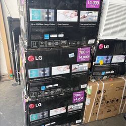 LG large room air conditioner 7000 Sq ft and 14,000 BTUS 115 volt