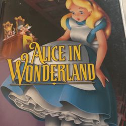 Walt Disney Gold Collection Alice In Wonderland