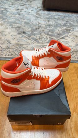 Mid Jordan 1s Size 9.5 Electro Orange