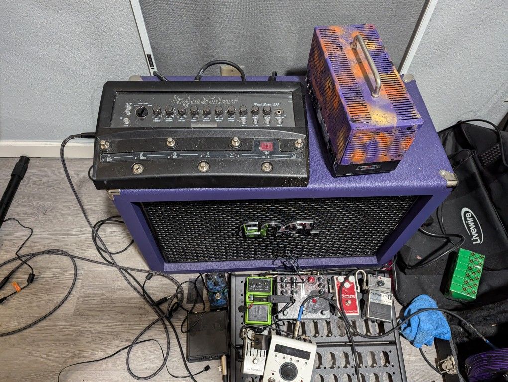 Cab And Amp