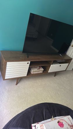Tv stand