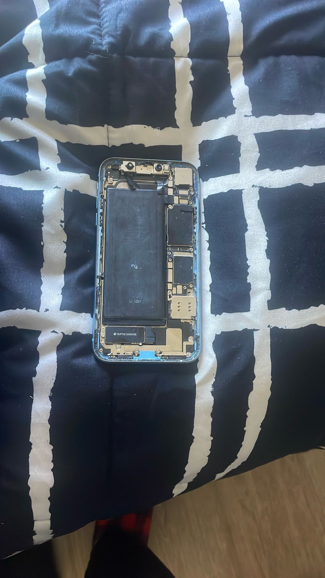 iPhone Screen Repair Man 