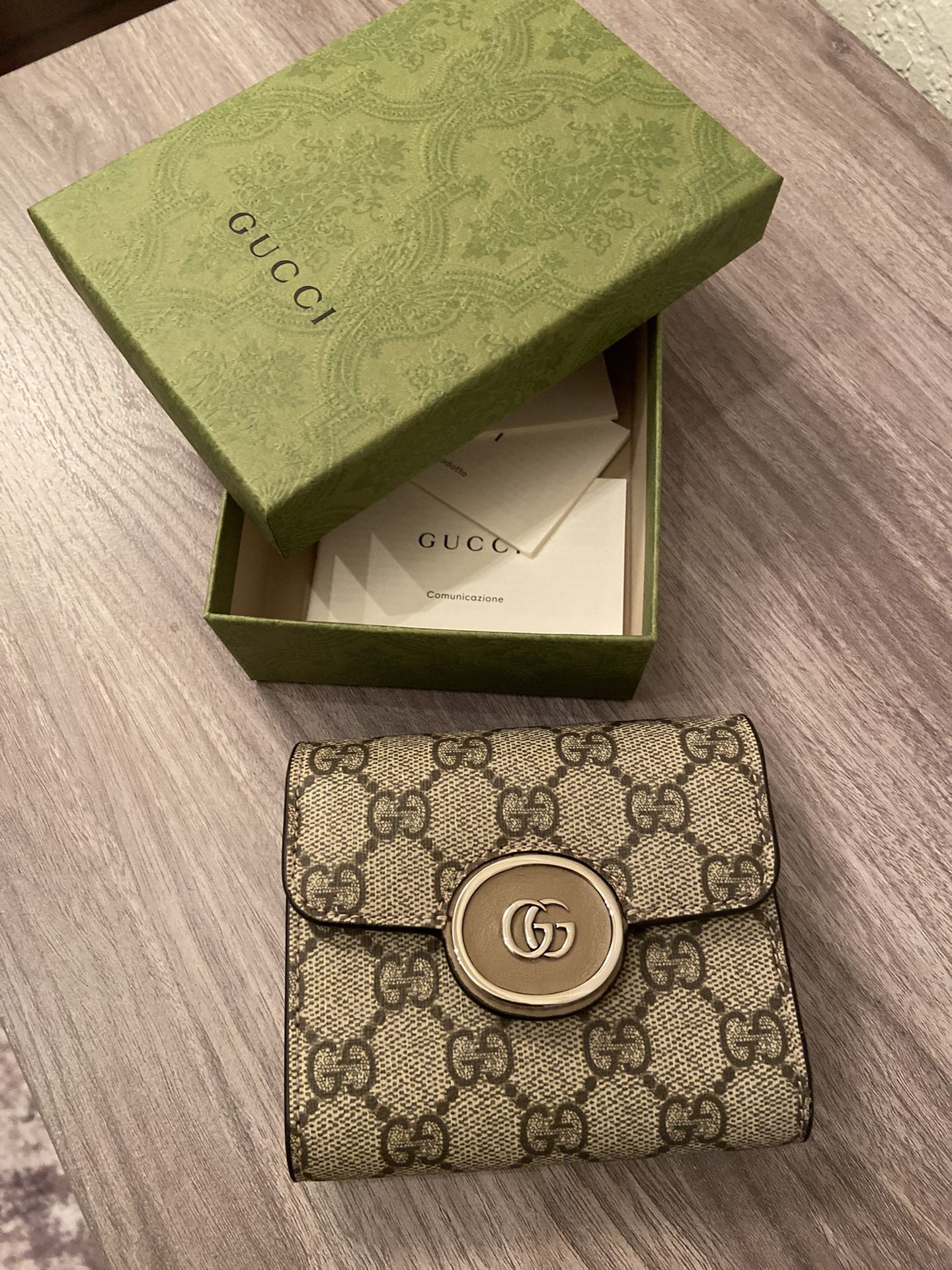 Authentic Gucci Trifold Coin & Bill Wallet
