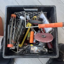 Crate of Hand Tool And Air Tools, Caja De Herramientas 
