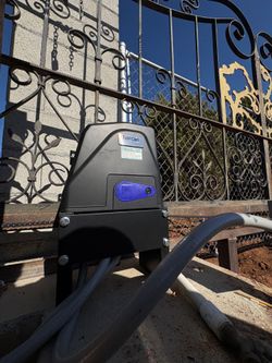Sliding gate motor
