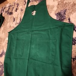 Starbucks  Barista Green Apron Used 2 front pockets