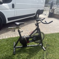 Schwinn IC Pro Spin Bike – Heavy Duty Gym Quality – Works Perfect