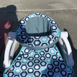 Fisher-Price Portable Baby Chair Sit-Me-Up