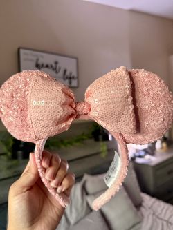 Disneyland Minnie Mouse Pink Sequin ears