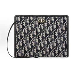 DIOR Dior Montaigne Series 30 Montaigne Classic Old Flower Embroidery Full Print Canvas Toiletry Bag Hand Bag（163）73
