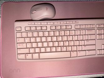 Logitec mouse and keyboard bundle - ONN mouse pad included