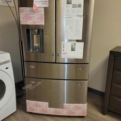 New Samsung Refrigerator 