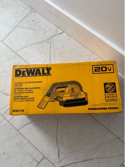 DEWALT 20V MAX Cordless 1/2 Gal. Wet/Dry Portable Vacuum (Tool Only)
