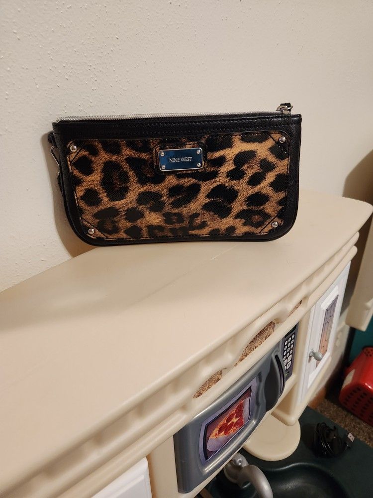 Nine West Wristlet 