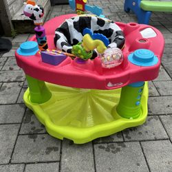 Evenflo Exersaucer Moovin And Groovin Activity Center