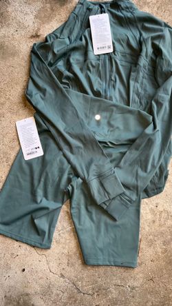 Lululemon “Willow Leaf” Jacket and Shorts Set NWT Size XL Size 12