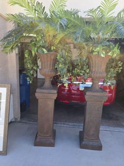 Pillars with large plants