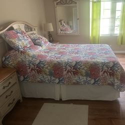 5 Pc Wood Bedroom Set 