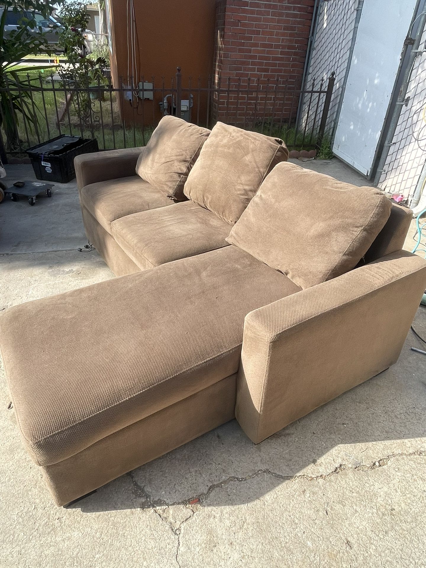 3 Seat Sofa with Extendable Bottom 