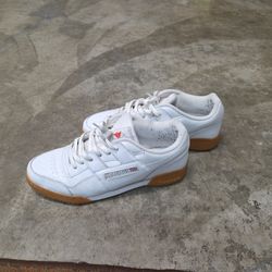 Reebok Gum Bottom