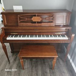 Baldwin Hamilton Upright Piano 