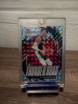 2023 PANINI MOSAIC THUNDER ROAD 8 VICTOR WEMBANYAMA MOSAIC