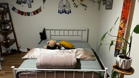 Full sized mattress/bed frame/ foam topper