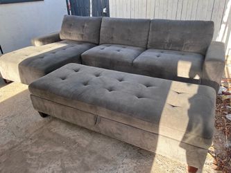 L-shaped Gray Tufted Sectional Sofa with storage Ottoman