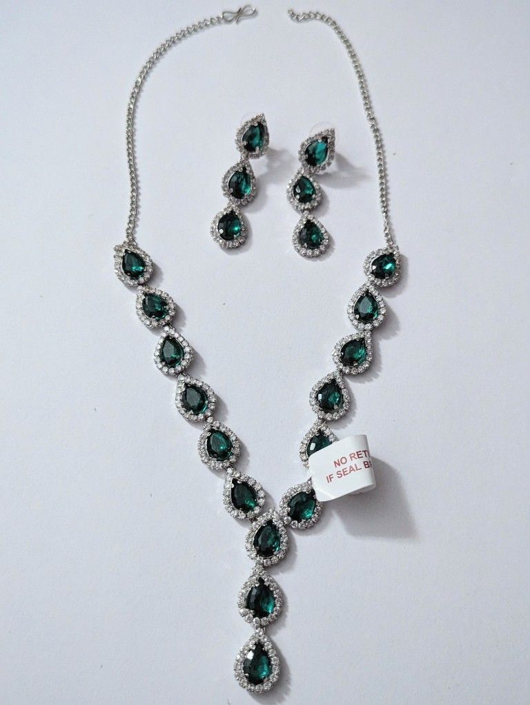 Wedding - Silver Plated Dazzling Austrian Diamond Studded Jewellery Set