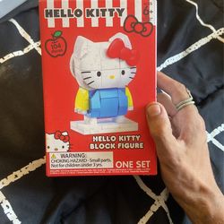 Hello Kitty Lego Set