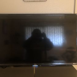 TCL 32” Roku Smart Tv