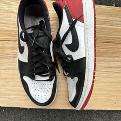 Jordan 1 Low Black Toe 