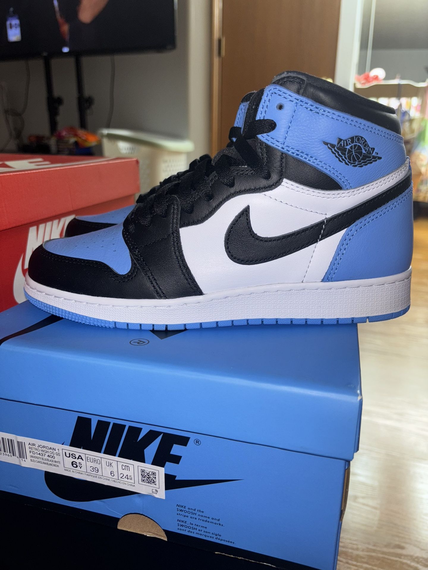 Jordan 1