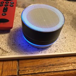 color changing  bluetooth speaker