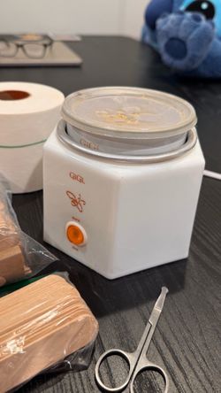 Gigi Wax Kit