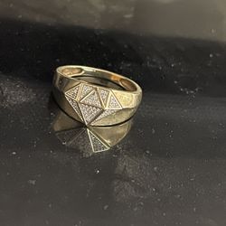 10k Diamond Ring  .5 Ct 