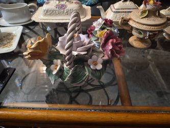 Capodimonte Flower Basket..vintage